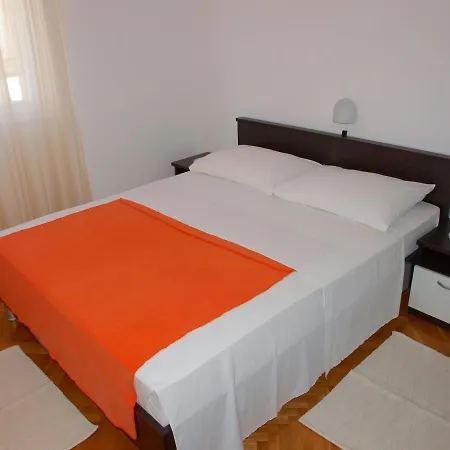 Apartment With A Parking Space Businci, Ciovo - 4667 Trogir